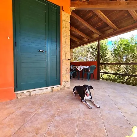 Casette Del Maestrale E Dello Scirocco Tatil Evi SantʼAntìoco